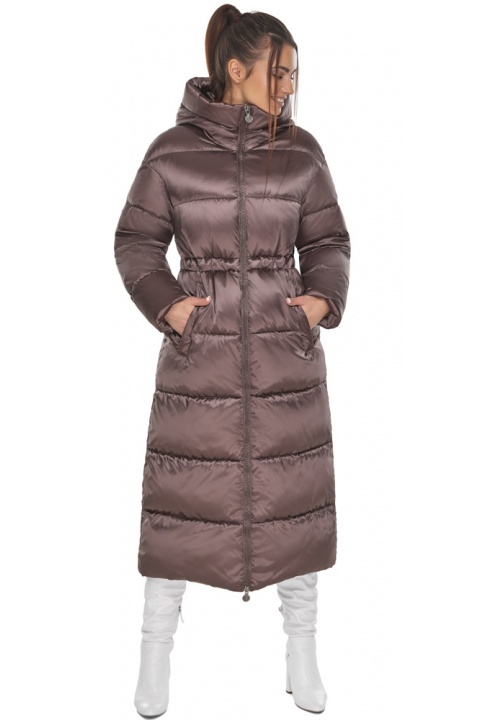 Куртка жіноча практична у кольорі сепії для зими модель 53140 Braggart "Angel's Fluff" фото 1