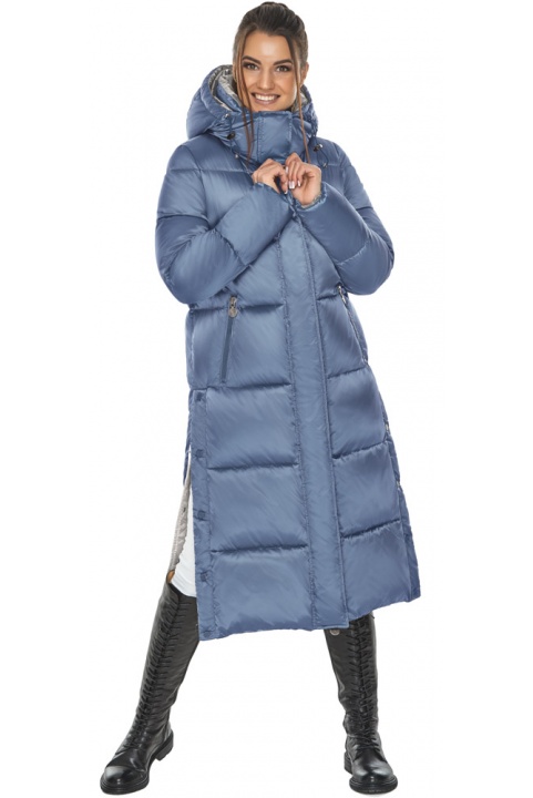 Женская зимняя лаконичная куртка цвета маренго модель 53570 Braggart "Angel's Fluff" фото 1