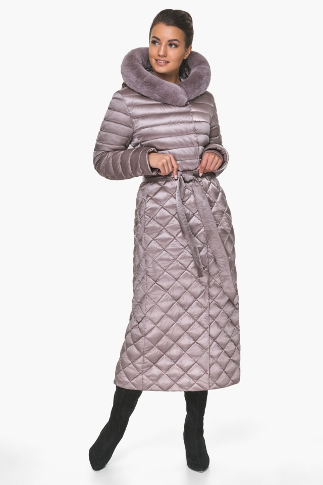 Куртка-пальто женское зимнее в цвете пудры модель 31012 Braggart "Angel's Fluff" фото 2
