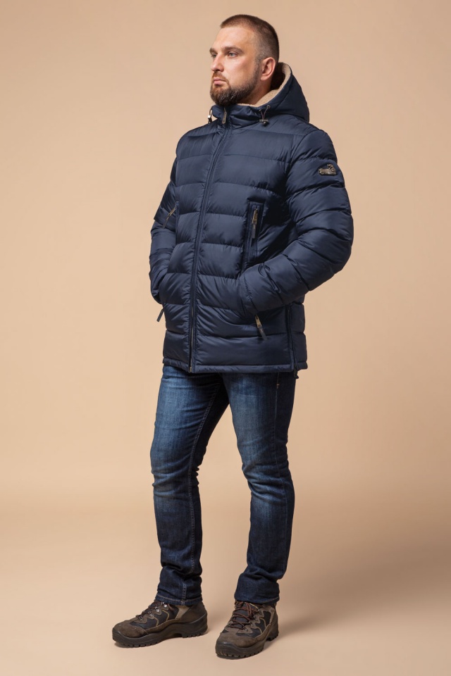 Куртка на молнии зимняя мужская темно-синяя модель 25285 Braggart "Dress Code" фото 2