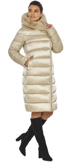 Женская стильная куртка для зимы цвет кварцевый модель 31049 Braggart "Angel's Fluff" фото 1