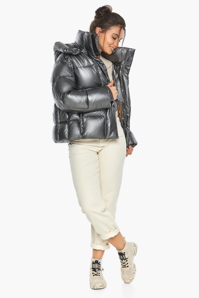 Куртка женская зимняя трендовая цвет темное серебро модель 44210 Braggart "Angel's Fluff" фото 2