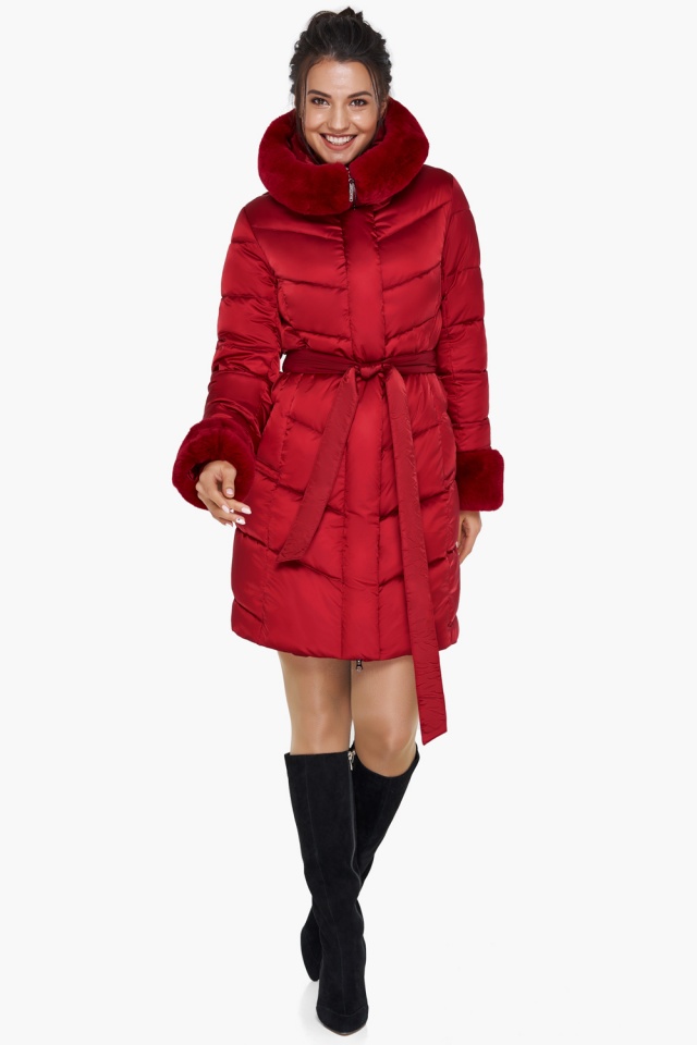 Зимняя рубиновая женская куртка модель 31068 Braggart "Angel's Fluff" фото 2