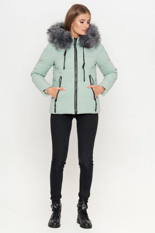 Короткая зимняя куртка женская цвета мяты модель 6529 Kiro Tokao фото 2