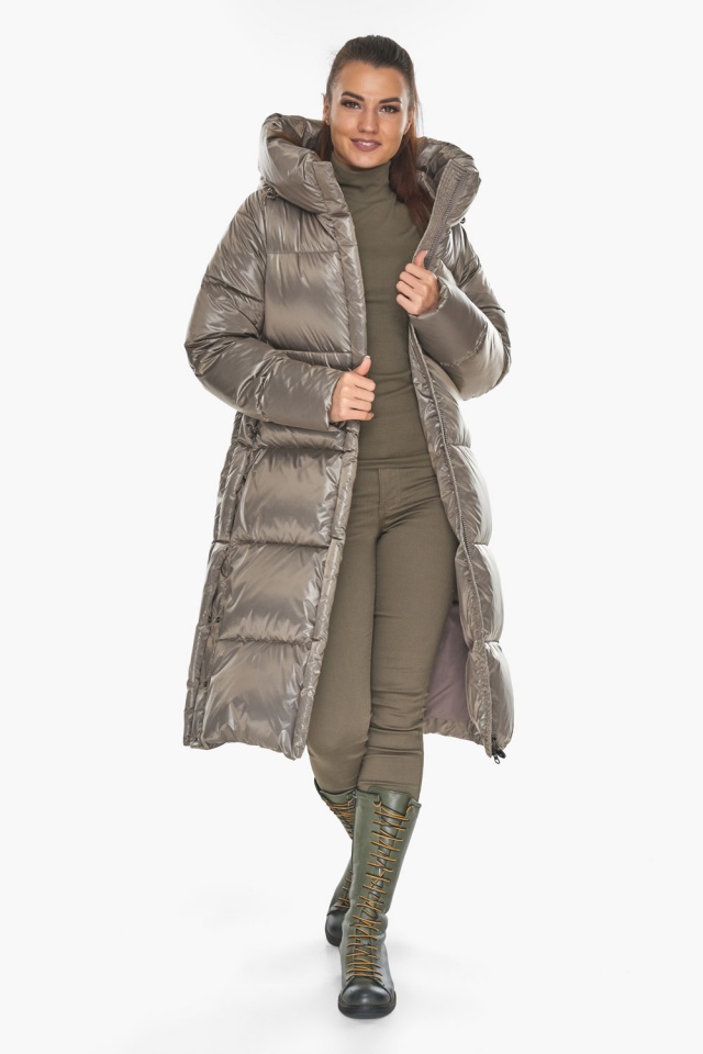 Женская зимняя тауповая куртка с манжетами модель 53631 Braggart "Angel's Fluff" фото 3