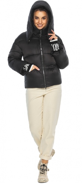 Куртка с брендовой фурнитурой чёрная женская осенняя модель 41975 Braggart "Angel's Fluff" фото 1
